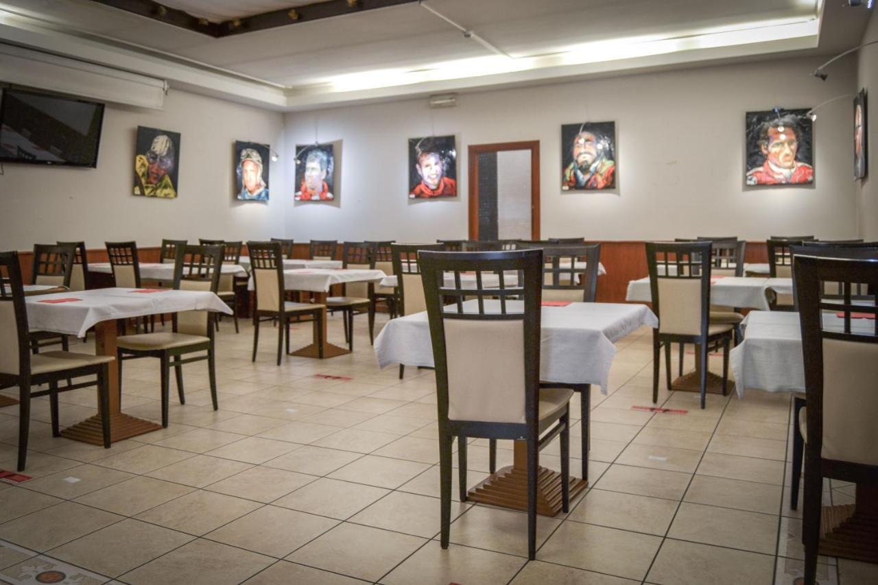 Hotel Domus Маранело Екстериор снимка