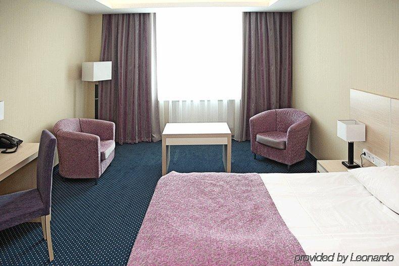 Hotel Domus Маранело Екстериор снимка