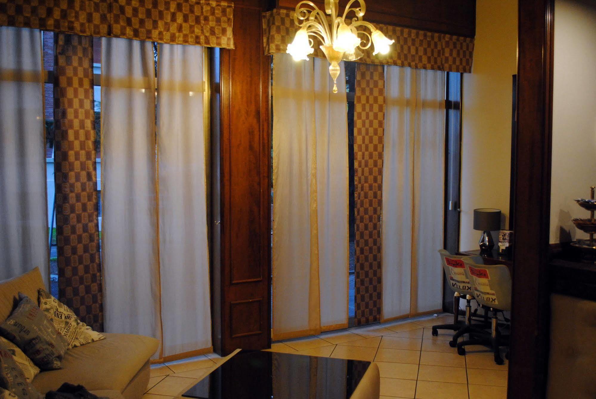 Hotel Domus Маранело Екстериор снимка